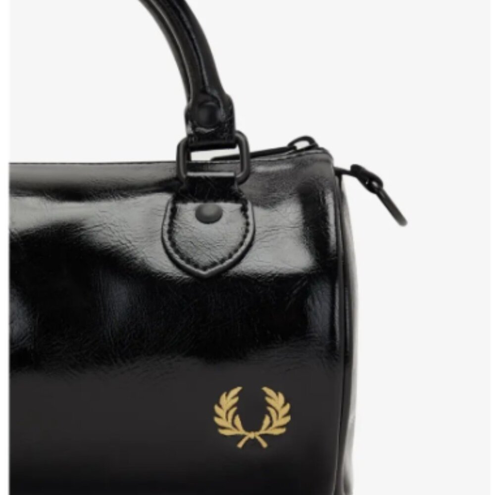 NWT Fred Perry Amy Winehouse Mini Barrel Black - Picture 5 of 12